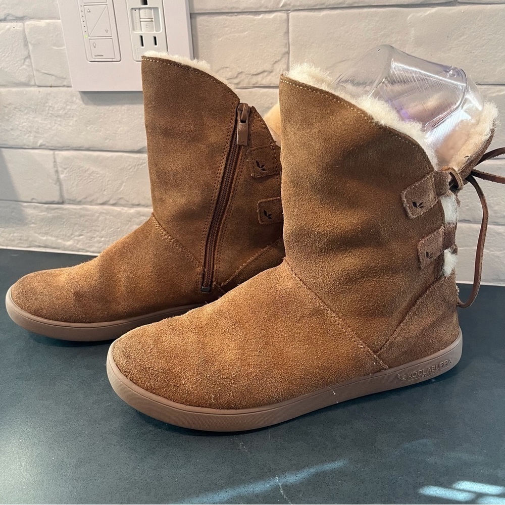 Ugg Koolaburra sz 6 chestnut suede wool lined boots